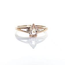 9ct morganite ring - 9ct, size