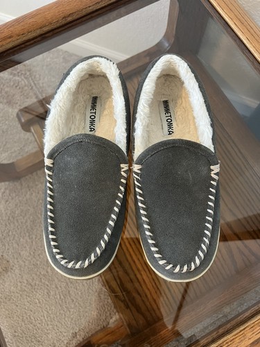 Minnetonka womens gray - 9.5,