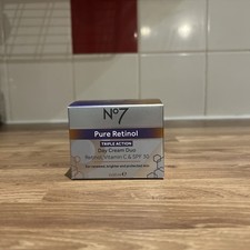 No7 Pure Retinol Vitamin C
