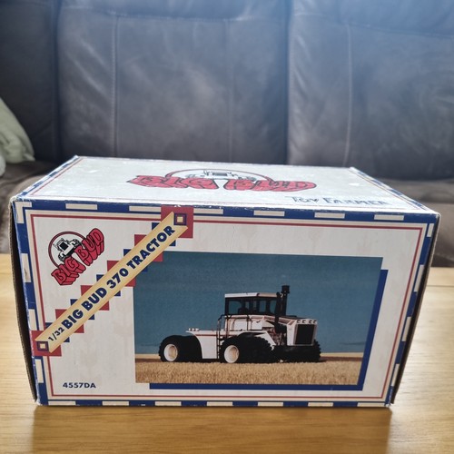 Ertl big bud 370 - 1,