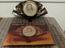 VINTAGE DECORATIVE FAN SHAPED PHOTO FRAME PROP FILM SET DISPLAY