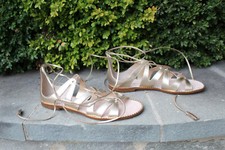 Lilly Pulitzer Fit to Be Tied