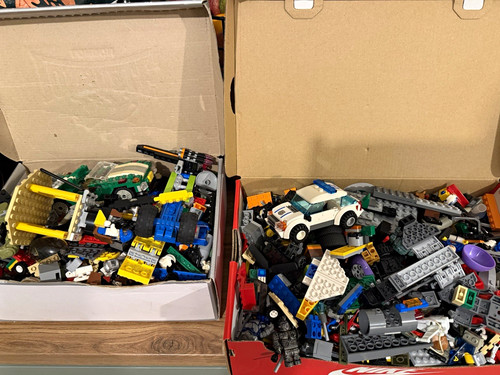 Boxes full lego pieces - full, of