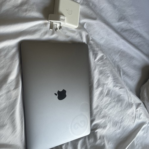 Apple macbook pro 2017 - apple,