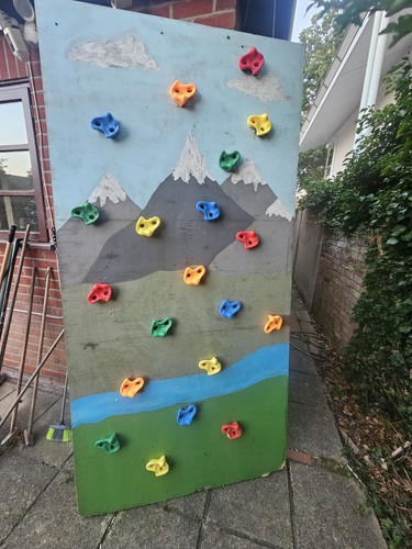 8ft 4ft climbing wall - 8ft, x