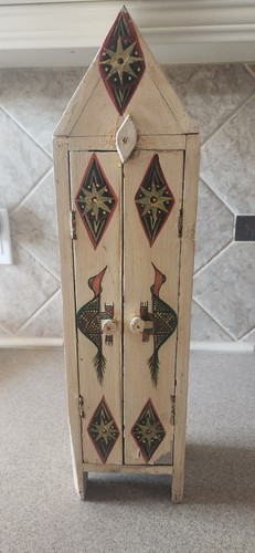 Handmade curio cabinet lizard - curio,
