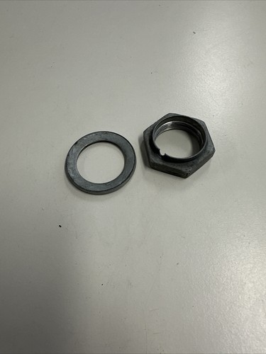 Triumph sprint 955i nut - triumph, st