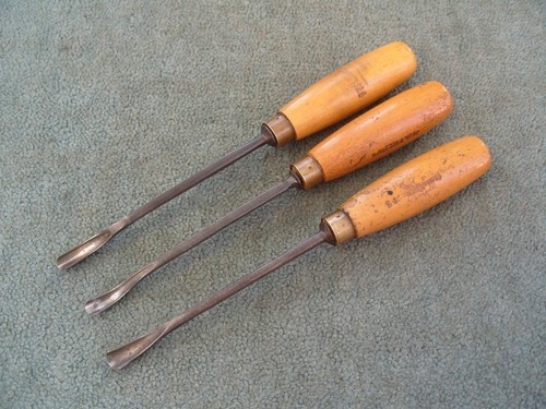 Three spoon bent carving - bent,