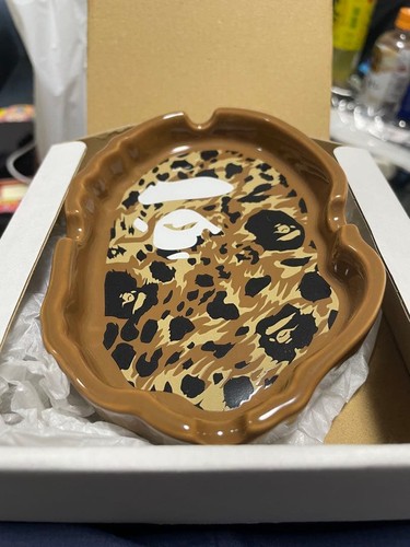 Bathing ape ashtray leopard - a,