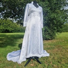 Vintage 1970s White Embroidery Lace Medieval Revival Wedding Dress Size 8 BW39