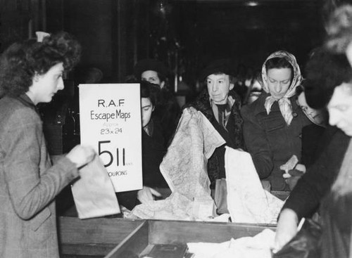 Women buying scarves recycled