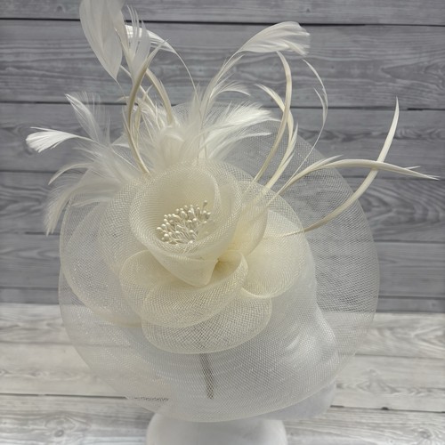 Ivory cream fascinator hat - ivory,