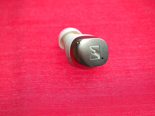 Sennheiser momentum left - sennheiser,