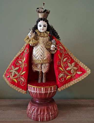 Large vintage infant prague - vintage,