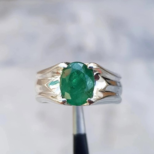 14k white gold - grown, oval