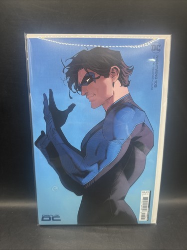 Nightwing 105 dan mora variant - mora,