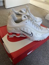 Size UK 5.5  (GS) Nike Shox R4