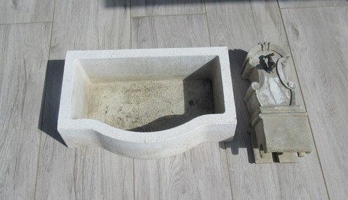 Vintage style resin garden