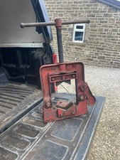 Large record pipe vice - pipe,