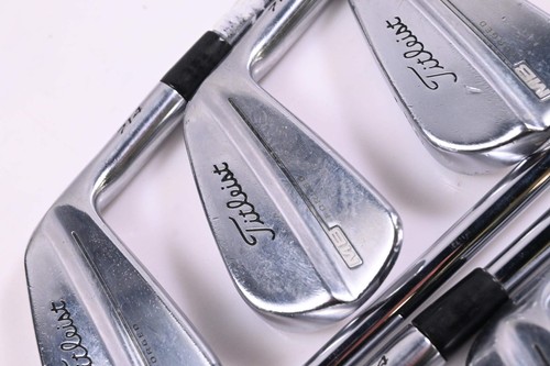 Titleist 714 irons pw - /, /