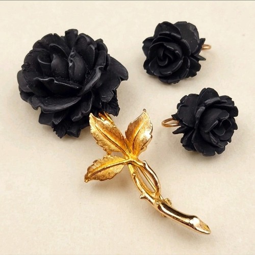 Vtg black rose - black,