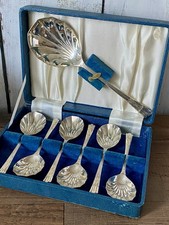 Vintage Boxed Set Yeoman