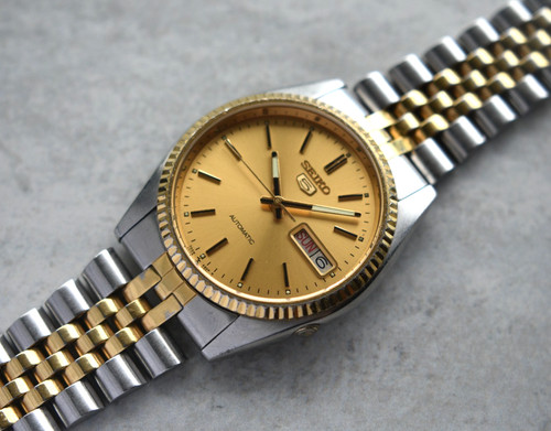 December 1992 seiko mens watch - december,