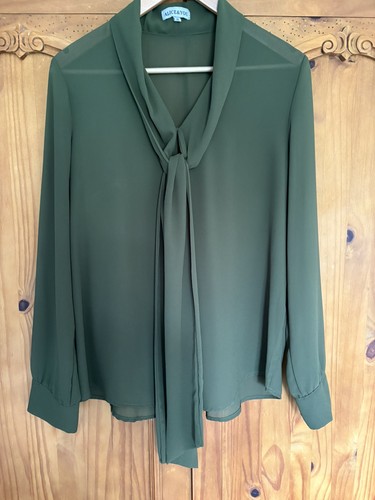 Smart dark green alice and - smart,