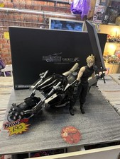 PLAY ARTS Kai - Cloud Strife Streif Hardy Daytona FINAL FANTASY VII Remake