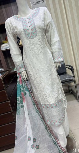 Asian pakistani indian - pakistani,