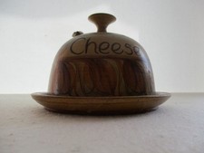 Alvingham pottery 1980s cheese dome and plate with ceramic mouse