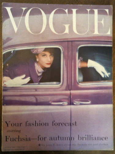 Vogue august 1957 fuchsia - ,