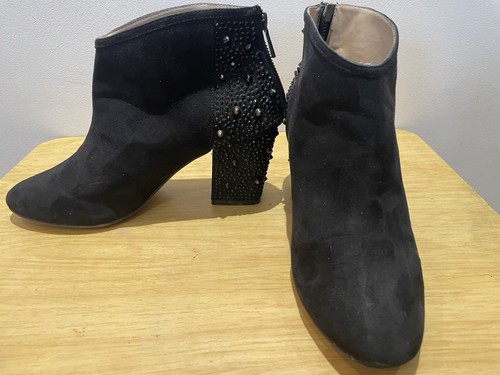 Zara black suede ankle boots - black,