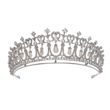 5cm Tall Pearl Crystal Diana