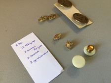 6 unusual vintage metal buttons and 2 studs