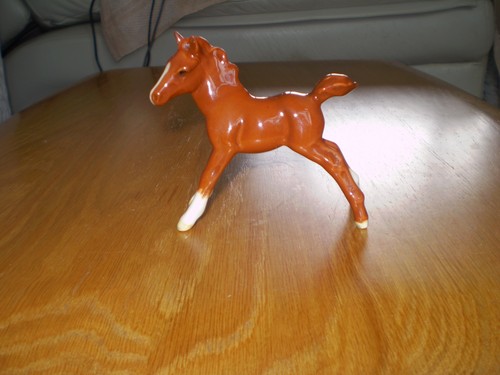 Beswick small streched foal - beswick,