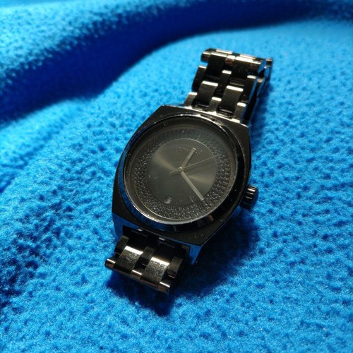 Nixon watch - ◆, the