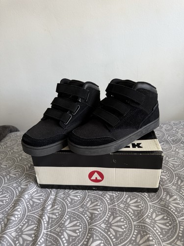 Air walk breaker mid black - mid,