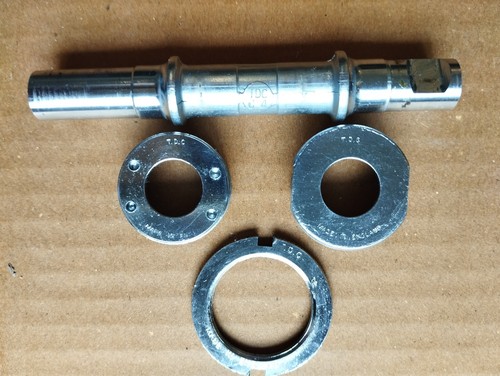 Vintage bottom bracket - t.d.c,