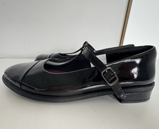 CLARKS BLACK PATENT LEATHER LOW T-BAR SHOES SIZE 6.5 F, WORK, SCHOOL, CASUAL