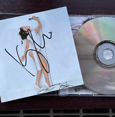Kylie minogue hand signed - kylie,