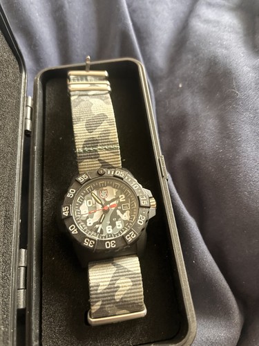 Luminox swiss made gents - swiss,