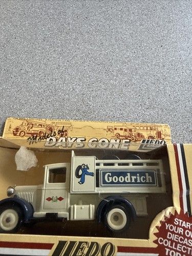 Lledo truck good rich new - rich, in