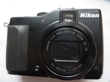 Nikon COOLPIX P7000 10.1MP