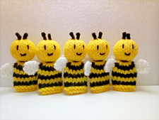 5 Little Bumble Bees - Hand