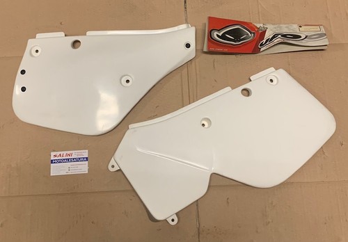 Side panels yamaha 125 cc - panels,