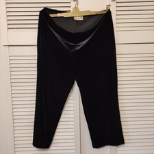 UK 24 Black velour Pull-On Trousers Ann Harvey.