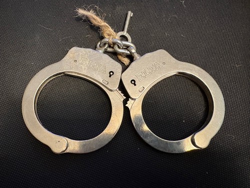 Elta handcuffs with - elta,