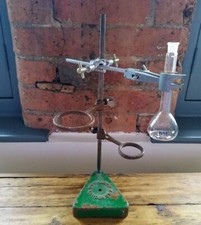 VINTAGE C F PALMER LONDON SW2 LABORATARY CHEMIST/ SCIENCE RETORT STAND & CLAMPS!