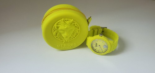 Versace versus silicon - versace,
